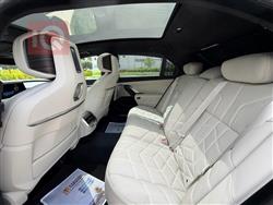 بي ام دبليو الفئة 7